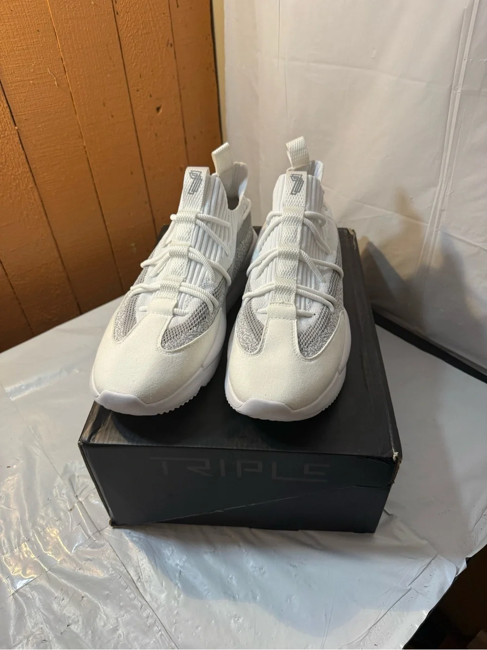 Triple 7 Racer knit men’s sneakers size 11